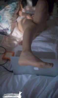 善良的女秘书的目的韩国_4K动漫在线观看